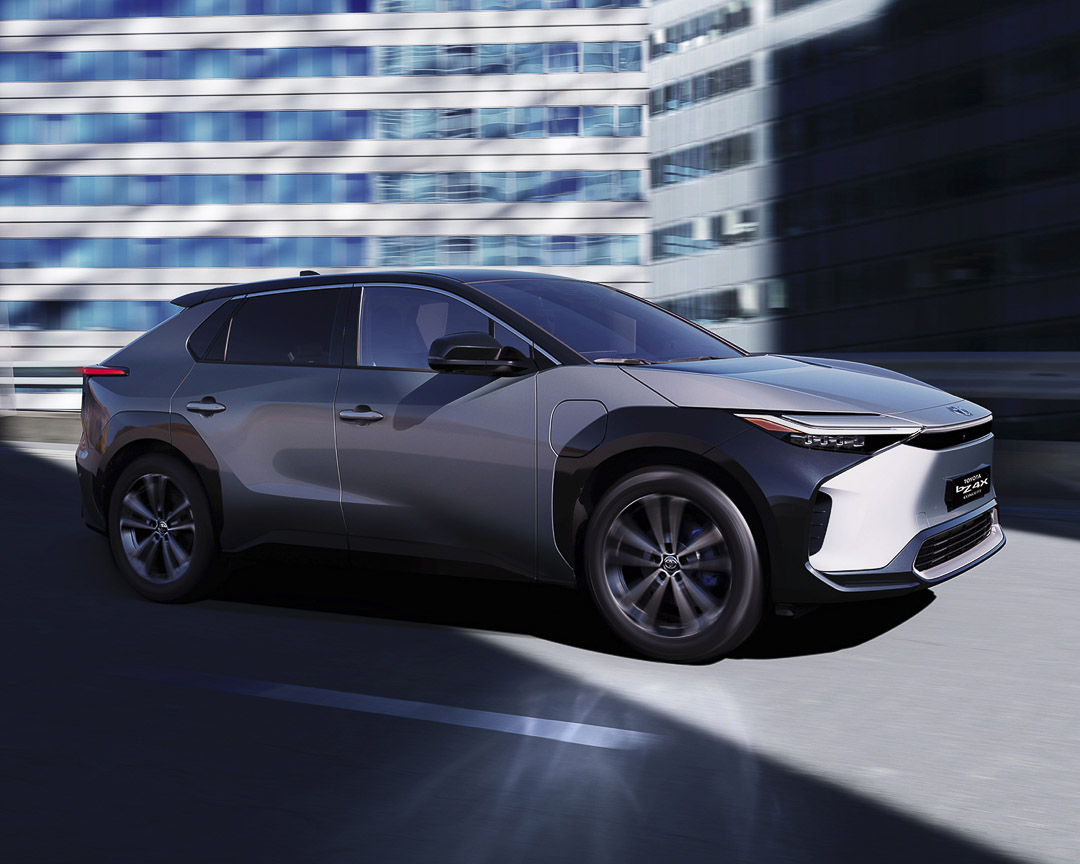 vue trois quart avant du Toyota BZ4X 2022