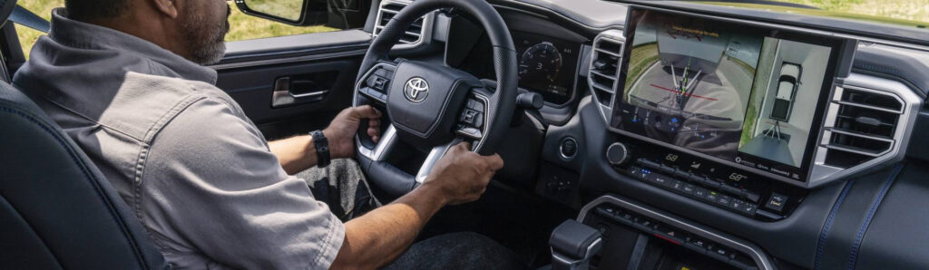 Sherbrooke toyota blog mars TUNDRA 2025 VS SIERRA IMAGE3 1 1024x298